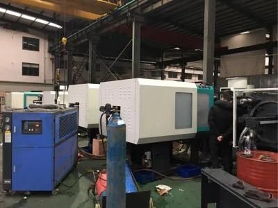 Pet Perform Needle Valve Automatic Injection Molding Machine