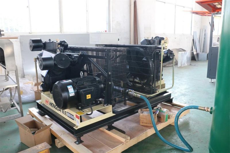 Fully Automatic Blow Moulding Machine 2L