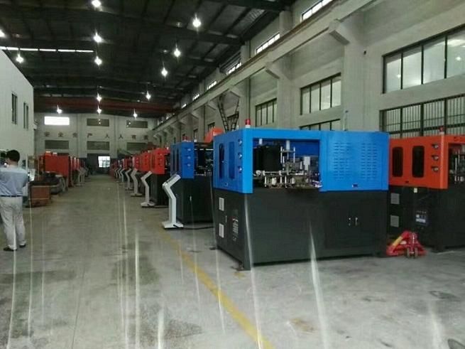 Fully Automatic Stretch Blow Molding Machine