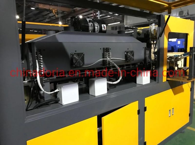 Servo Motor Automatic Blow/Blowing Molding Machine for 1L Pet Bottle