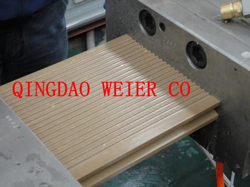 High Output of WPC Decking Profile Extruder Machinery