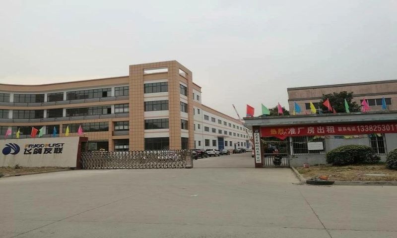 High Speed Stable Pet Bottle Blow Molding Machine with Servo Motor Controller