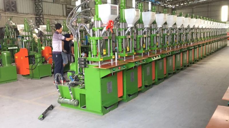 Jieyang Factory 55 Ton Rotary Plastic Injection Machine for Making PVC Products