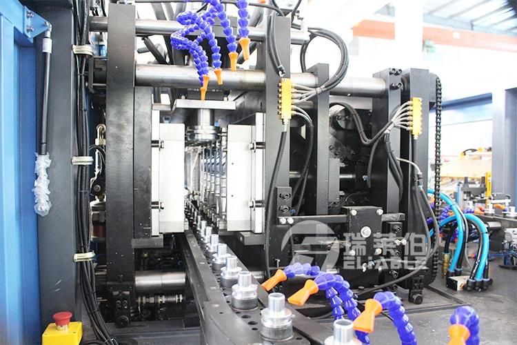 Pet Water Juice Bottle 6 Cavity Blow Molding Machine with Servo Motor