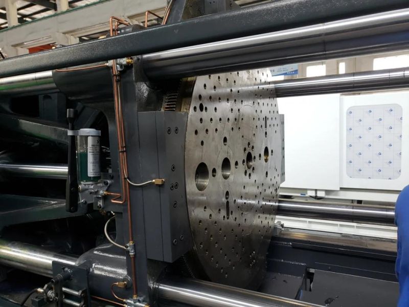 UJ/300 Energy Saving Servo Injection Molding Machine