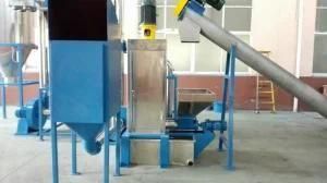 2000kg/H Waste Plastic Pet Bottle Flakes/Scraps Washing Recycling Machine/Line/Plant