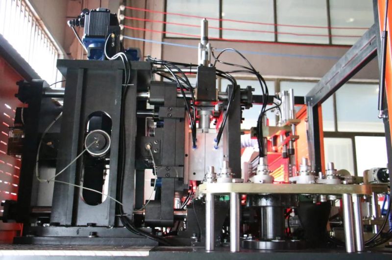 Linear Stretch Blowing Machine Automatic Feeding Preform Blow Molding Machine