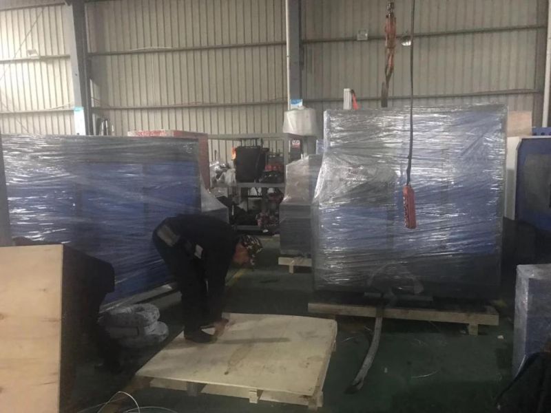 Water Bottles/Oil Bottles Semiautomatic Blow/Blowing Moulding/Molding Machine/Plastic Machinery/Plastic Machine/Plastic Injection Molding Machine with CE
