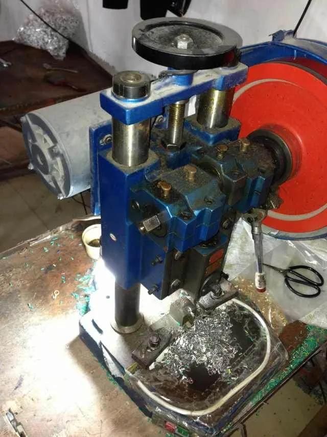 Electric Plug Making Machine Electric Plug Machinery