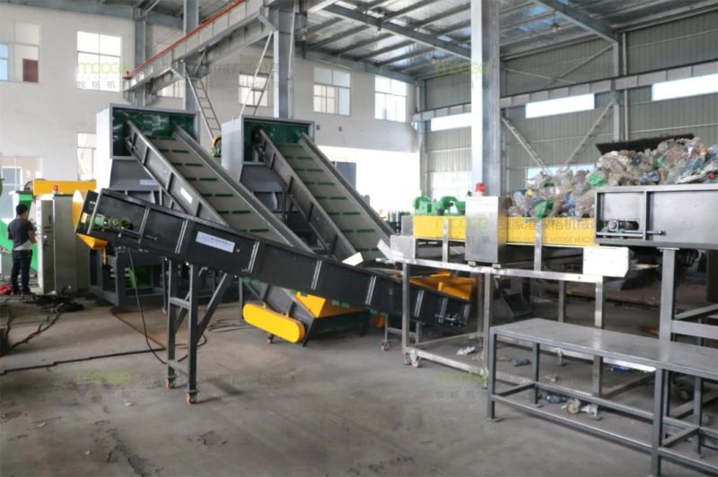 Plastic bottle manufacturing crushing machine