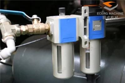 Ycq-5L-1 Bottle Blow Moulding Machine with&#160; an&#160; Automatic&#160; ...