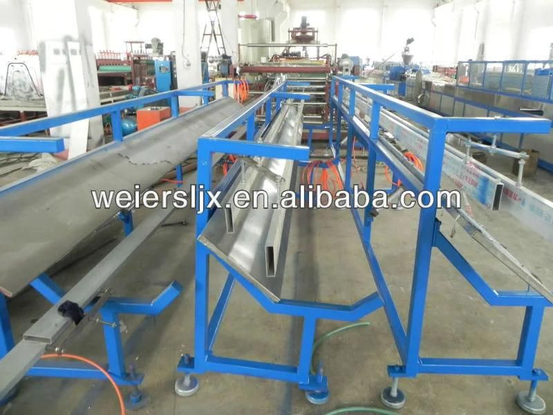 PE PVC Wood Plastic Fencing Production Line
