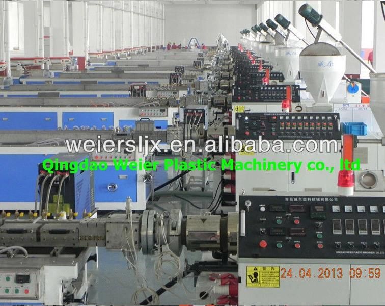 Outdoor WPC PE Decking Wall Panel Manufacture Machine Production Line