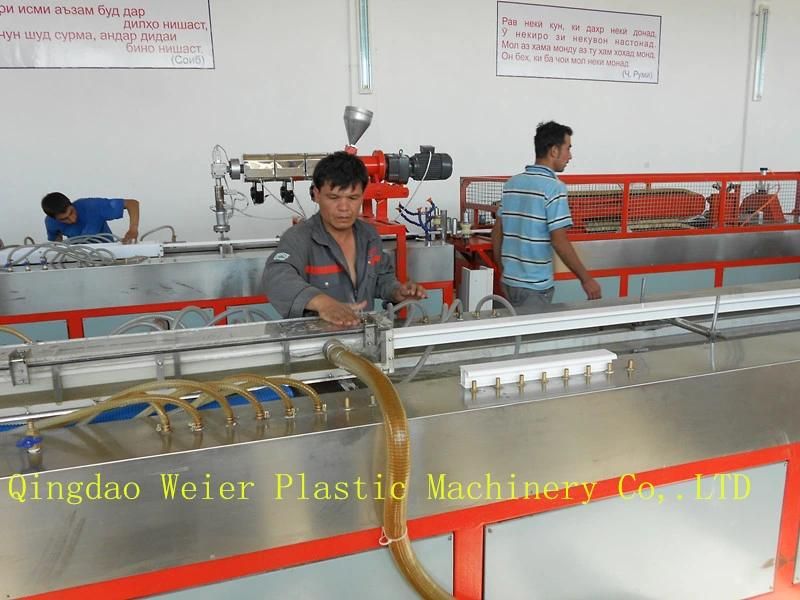 White Plastic Insulating PVC Window Door Window Frame Profile Production Machine