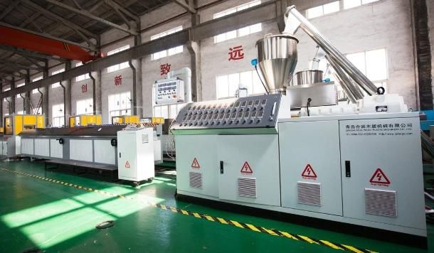 Sjms65/132 PP HDPE WPC Decking Making Machine Production Line