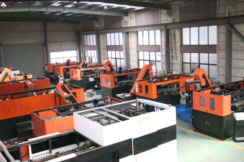 4-Cavity Auto Pet Blow Moulding Machine Price/ Milk Pet Bottle Blowing Machine.
