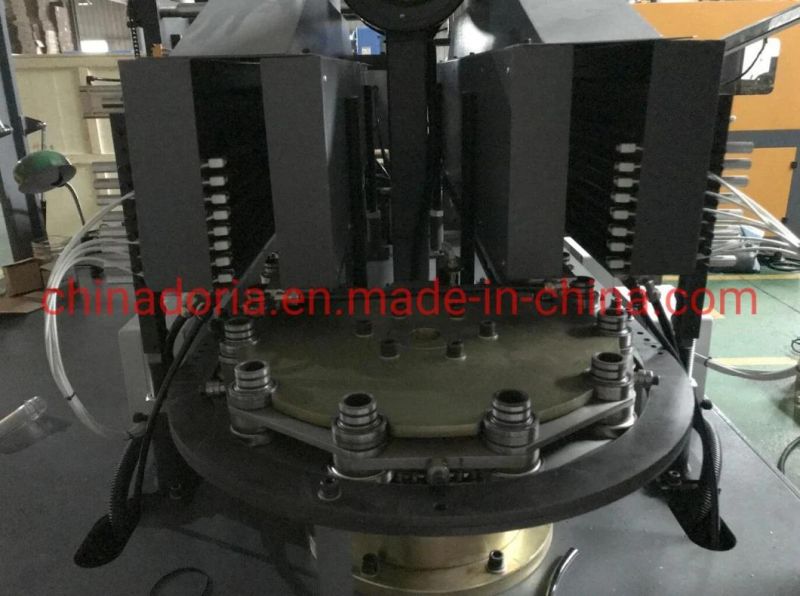 Servo Motor Automatic Blow/Blowing Molding Machine for 1L Pet Bottle