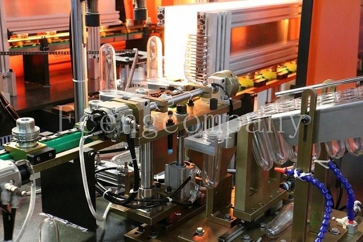 9000bph Pet Blow Moulding Machine Line to Make Plastic Bottle