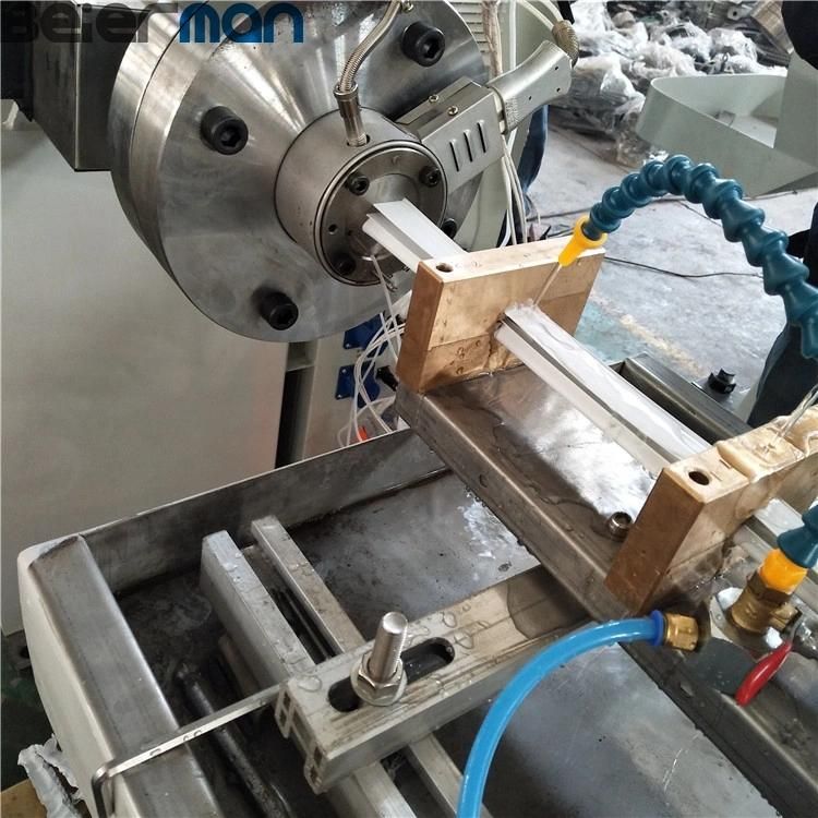 Plastic Soft Seal Extrusion Machine PVC Door Gasket Making with Sj50 Extruder