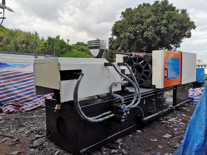 Used for Plastic Manufacturing Machinery Zhenxiong Jm268 Tons Old Injection Molding Machine