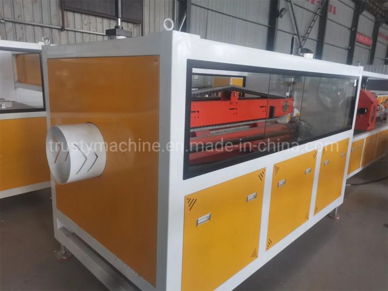 China Plastic PVC UPVC PE HDPE PA PP Pipe Extruder Machine Production Line