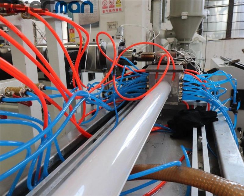Sj50 Single Screw Extrusion PC PMMA Material T8 LED Lamp Light Tube Cover Production Line Siemens Motor