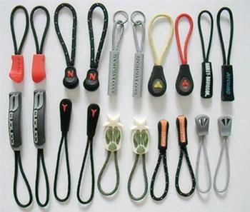 Custom Design Hang Tag String Plastic Injection Moulding Machine