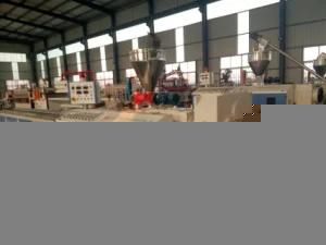 WPC Pergola/Pillar/Decking/Flooring/Wall Covering Profile Extruder Machine