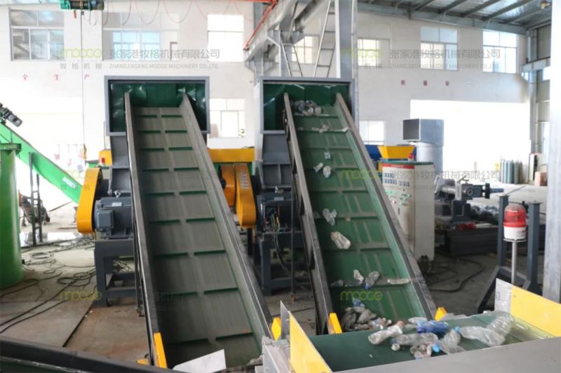 Plastic bottle manufacturing crushing machine