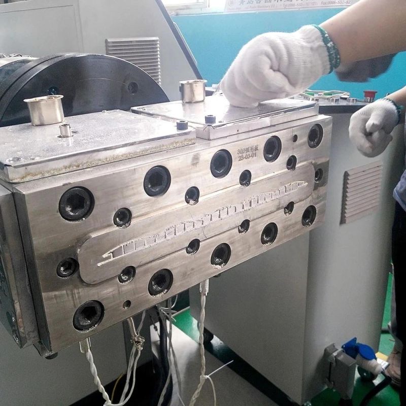 PVC/WPC Profile Wall Panel Extrusion Lion