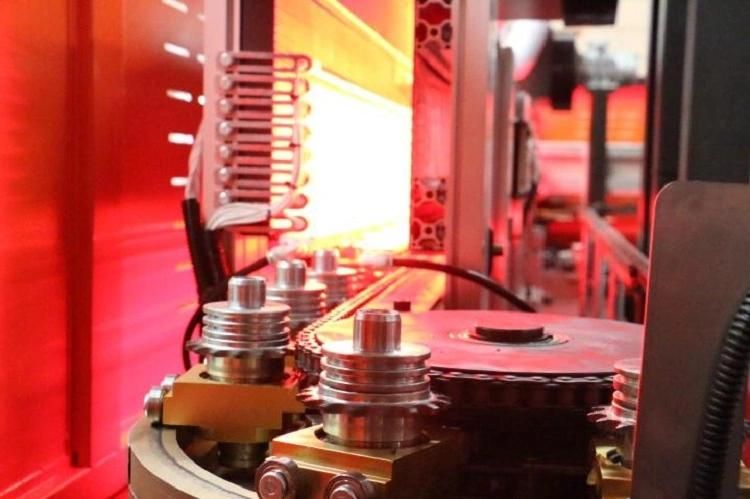 Q6000 Bottle Blowing Machine Improves Working Efficiency