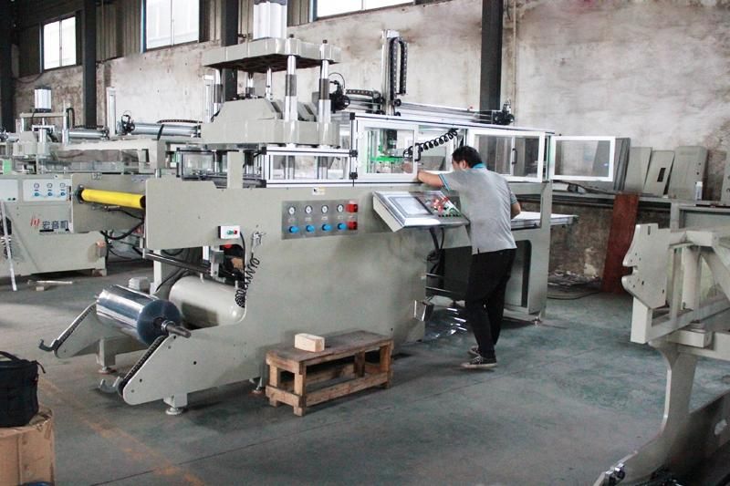 Automatic Plastic BOPS/Pet/PVC/HIPS Thermoforming Machine