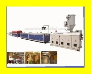 Popular Hot Sale PVC Wood Single Screw Extruder with Wooden Grain